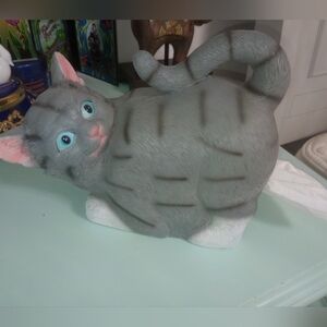 Cat Tissue Holder
